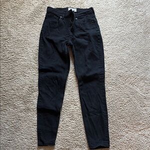 Everlane Black Skinny Jeans High-Waisted Tapered